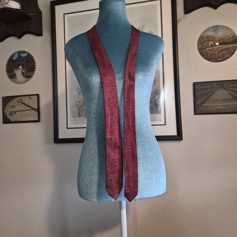 ​Rhodia Italian Woven Silk-Feel Paisley Tie Red Green Orange